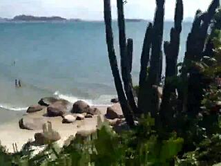 She Makes Me Cuckold On Beach With Guys