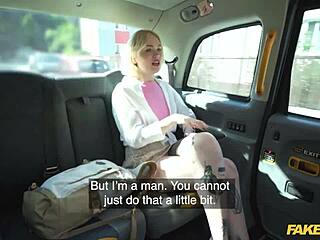 Falešné taxi, blondýna tvrdě ošukaná uvnitř i venku v divoké jízdě