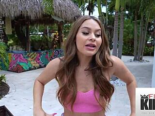 i’m obsessed with this hot la blonde babe getting her big ass drilled hard!