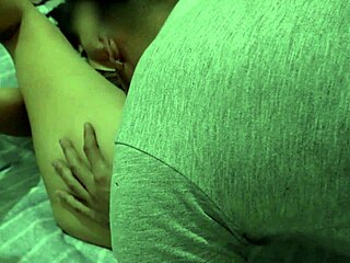 C�rrete adentro pide milf latina de gran culo