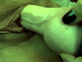 watch kelly leigh and lake russell, two milf sluts with big asses, lick each other's wet pussies