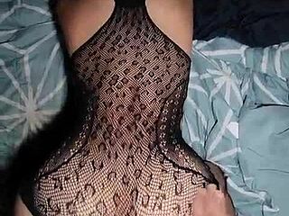 란제리 섹시 엉덩이 작은키 18+ 브루넷 고용