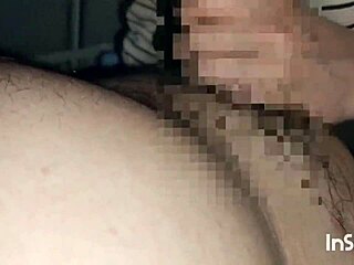 Japanese Amateur Couple Delivers Outdoor Blowjob and Handjob