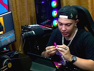 Girlfriend gives intense handjob on podcast