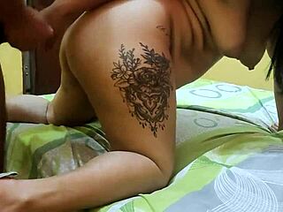 Te corristes en mis nalgas eres un pervertido - culona visitada en habitacion y follada por desconocido ardiente 😈