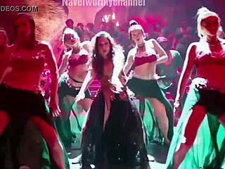 Tamanna Shakes Gorgeous Deep Navel in Sexy Swing Zara.