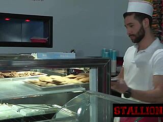 Hunks Learn How To Handle Big Dicks Properly