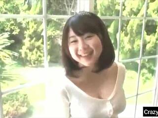 La tierna amiga suelta sus deseos en privado 😍