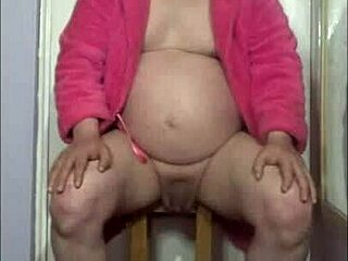 Hey, got any pee for me to play with? 😜