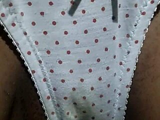 Indian milf with big ass gives wet blowjob