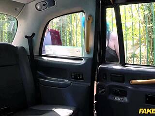 Horny Couple In Fake Taxi Have Random Encounter