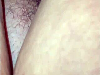 Толстая шлюха жестко трахается раком