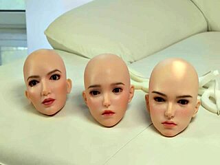 صدر عملاق أنمي سيكس دول روبوت مصدوم من مفاجأة لعبة أنال