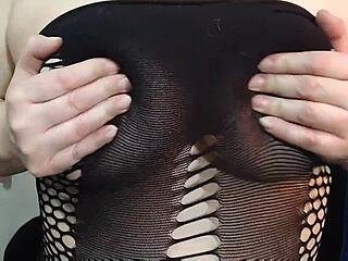 Kyra Hellfire's natural big boobs joi countdown 😏