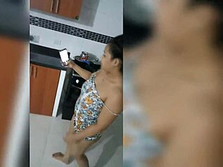 Stepsister sucks dick for nail kit 😏