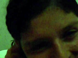 i met this hot venezuelan chick on av andres bello in caracas