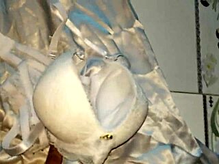 Ao Dai Little Sister in Gay Context