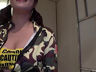 فتاة 19 عاماً ببشرة ناعمة ووجه لطيف تقتل! كوسبلاي نصف صدر يقتلني! 😍