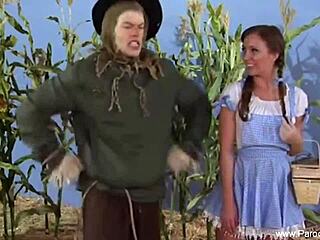 Hvatanje vrućih trenutaka sa seksi stjuardesom