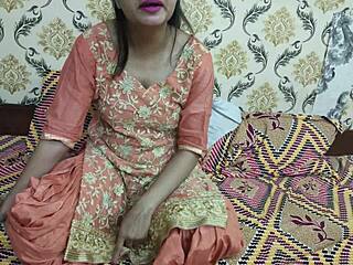 Hé, indiai mostohaany pisilésen kapva tiszta hindi audióval!