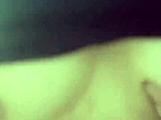 Oye, mira a esta colegiala mexicana dándole duro a su profe mientras la graba por detrás