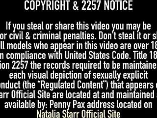 나탈리아 스타 야생 보지 박은 후 슬림 짐 자지 빨아! 🔥