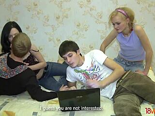 궁극의 틴 섹스 콤보로 폭시 케이티 준비됐어?