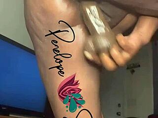 Ebony solo masturbation leads to intense squirting.