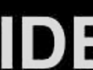 omg, huge squirt from this big-ass babe, so hottt...