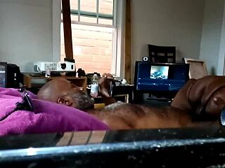 thot in texas - real homemade ebony threesome banging hard 😍