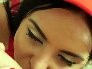 i'm getting this beautiful blowjob in pov, sucking so good