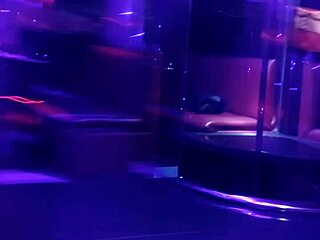 ที่บ้านหนังผู้ใหญ่กับแอนนี่ใต้กล้องสปาย