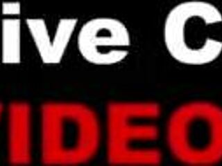 Тя ме съблазни за чукане на обществен плаж, искаш ли да се включиш?