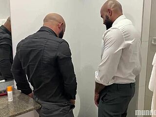 these hairy mature guys pissing and orgying is so hot 🔥