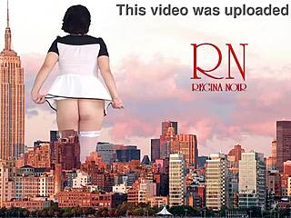 Wow, A Giant Lady Without Panties Walks Around The City, She's As Tall As King Kong