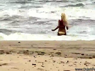 Massage turns into outdoor fuck! 😈