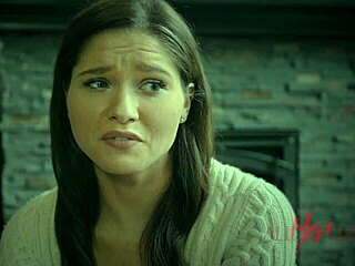 jane seduces milf brunette to scissoring orgasm 😍