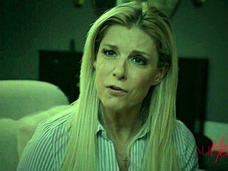 jane seduces milf brunette to scissoring orgasm 😍