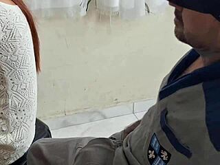 Casalinga si fa il manutentore porco all'aperto 😏