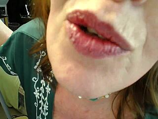 超セクシーなdawnskye1962がイカせるプレイを届ける