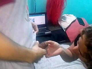 Amateur milf emo sucks while doggystyle on webcam!