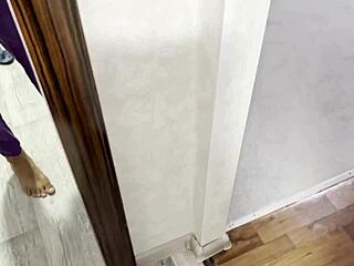 Young Girl Seduced Courier For Creampie