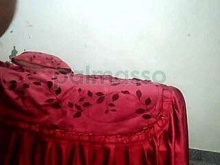 Amateur wife with big ass fucked in public by her friend