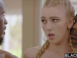 Kendra Sunderland Blacked amène quelques potes pour baiser !