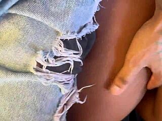 Cadelinha Pretinha 19 moans loudly while fucking willingly on the dick.