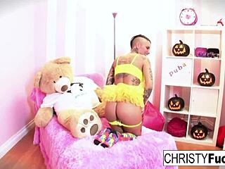 i dress up as halloween slut then masturbate my pussy