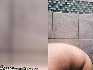 Hey, Siapa yang Sabun dan Mandi di Publik di Gym?