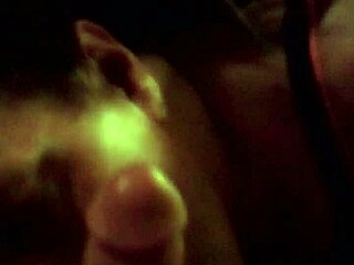 Cuba tahan pancut selama 9 minit dalam cabaran blowjob kontol gay. 😏