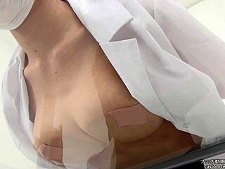 Intense Nippleless Big Tits Fetish Play