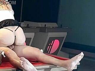 Civil delegate in skirt bent over for gay bareback riding in São Paulo bar